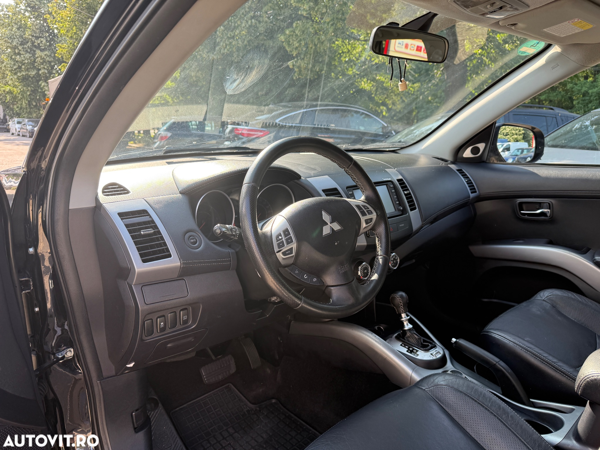 Mitsubishi Outlander 2.2 DI-D 4WD TC-SST Intense+ A06 - 6