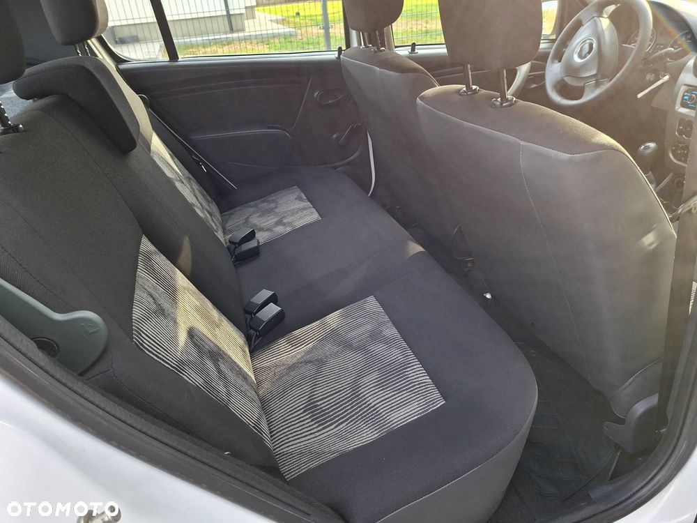 Dacia Sandero ver-celebration - 12