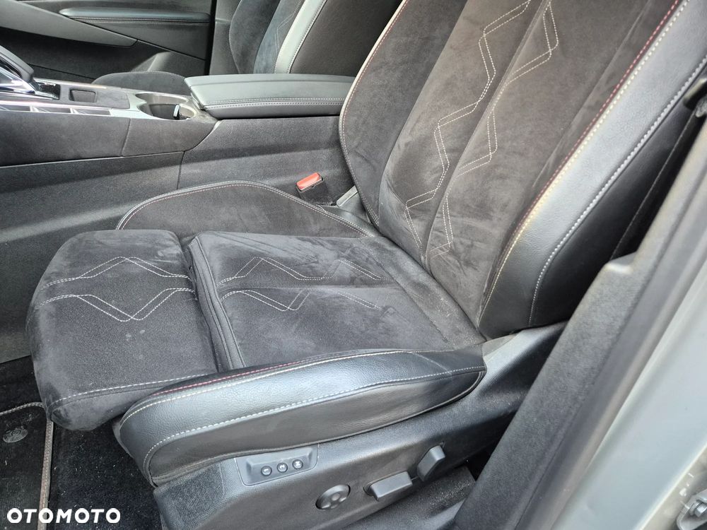 DS Automobiles DS 7 Crossback 1.6 E-Tense 4x4 Performance Line + - 19