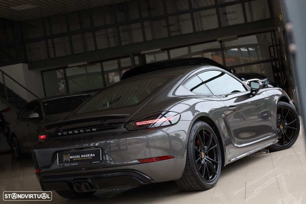 Porsche 718 Cayman GTS PDK - 38