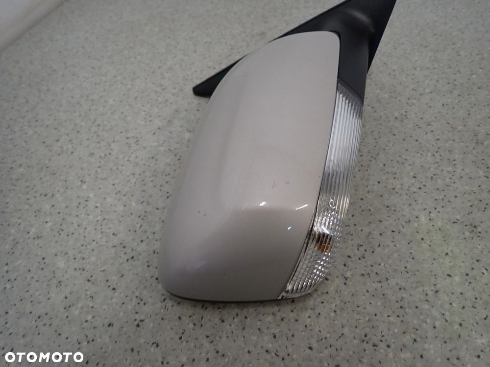 KIA VENGA 09- LUSTERKO PRAWE QU 8 PIN - 5