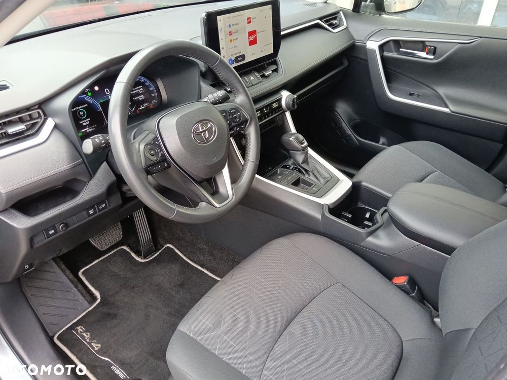 Toyota RAV4 - 23