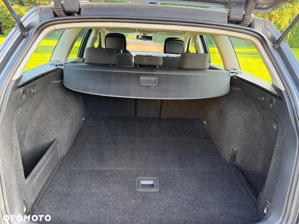 Volkswagen Passat Alltrack 2.0 TDI 4Motion DSG BlueMotion Tec - 13