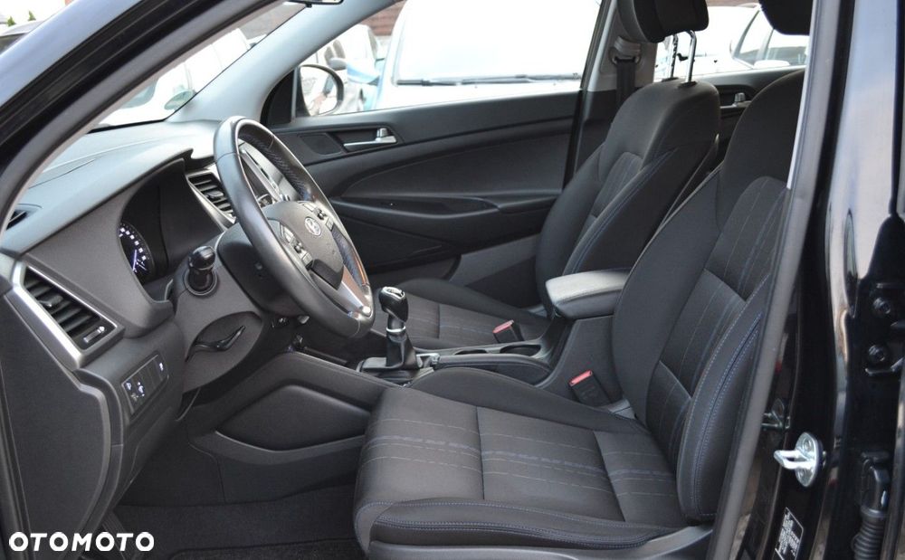 Hyundai Tucson blue 1.6 GDi 2WD Navi - 6