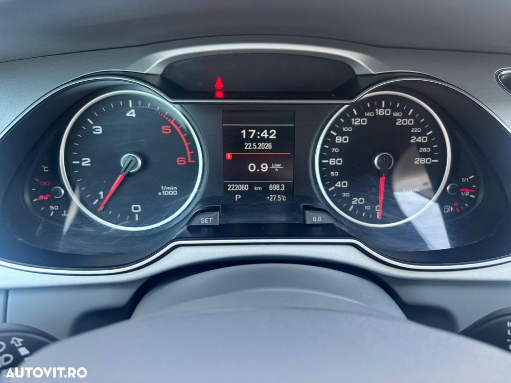 Audi A4 2.0 TDI quattro Stronic - 12