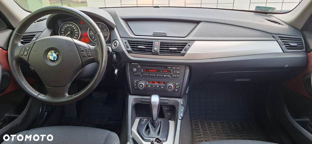 BMW X1 xDrive18d - 11
