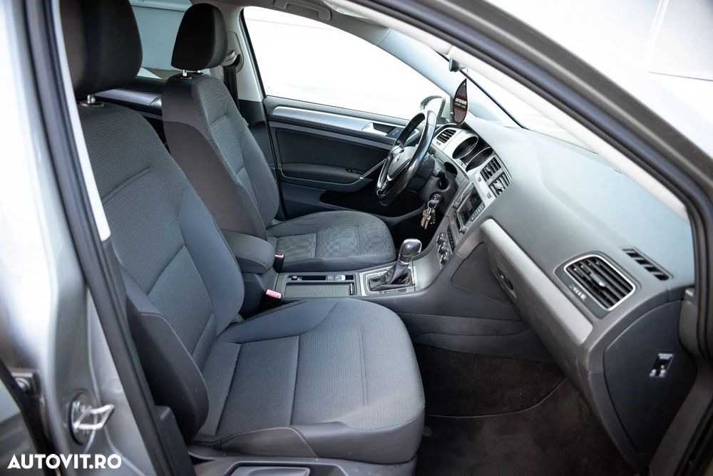 Volkswagen Golf 1.6 TDI BlueMotion Technology DSG Comfortline - 11
