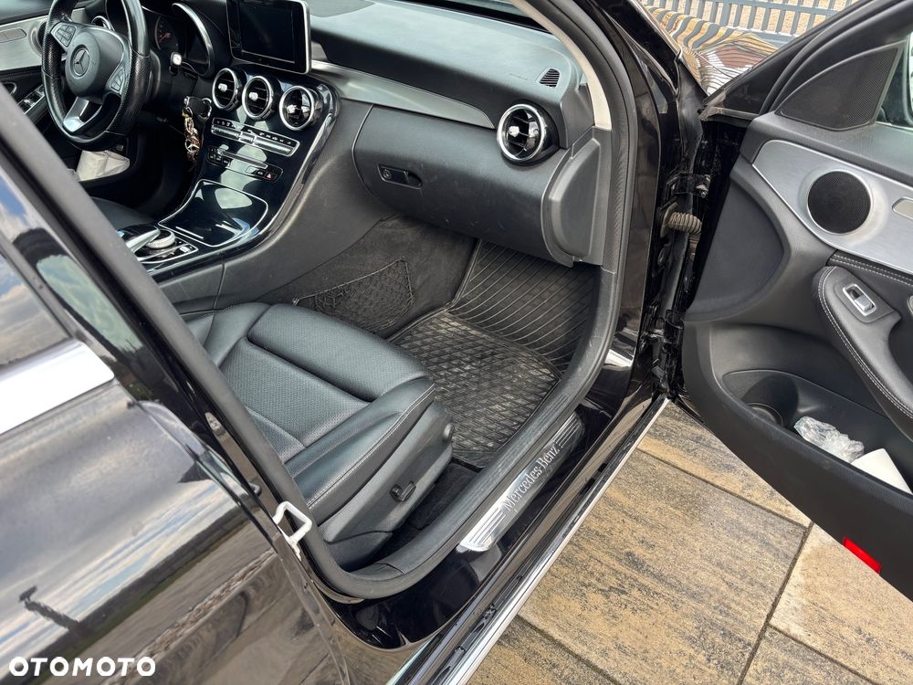 Mercedes-Benz Klasa C 180 7G-TRONIC - 14