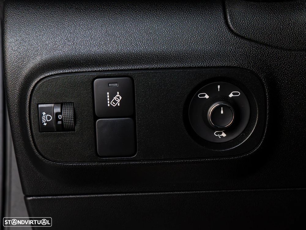 Citroën C3 1.2 PureTech Shine - 31