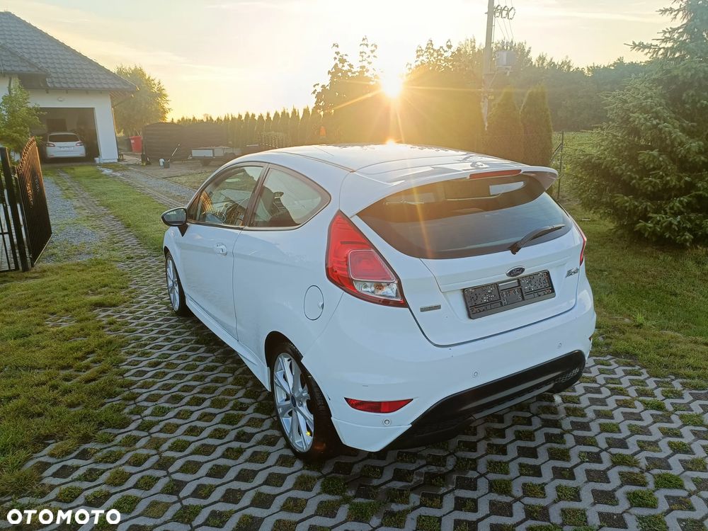 Ford Fiesta - 4