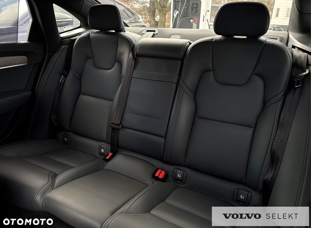 Volvo S90 - 34