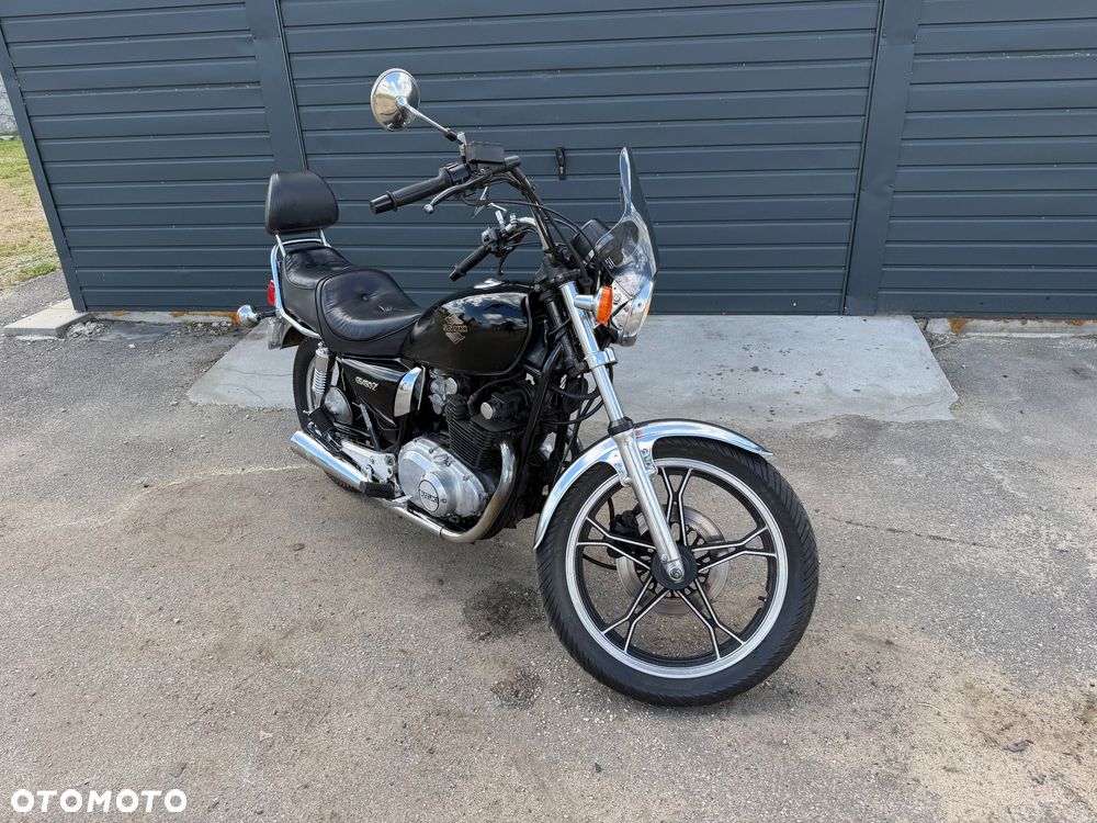 Suzuki GS - 4
