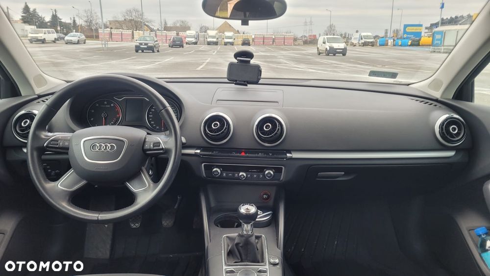 Audi A3 Sportback - 12