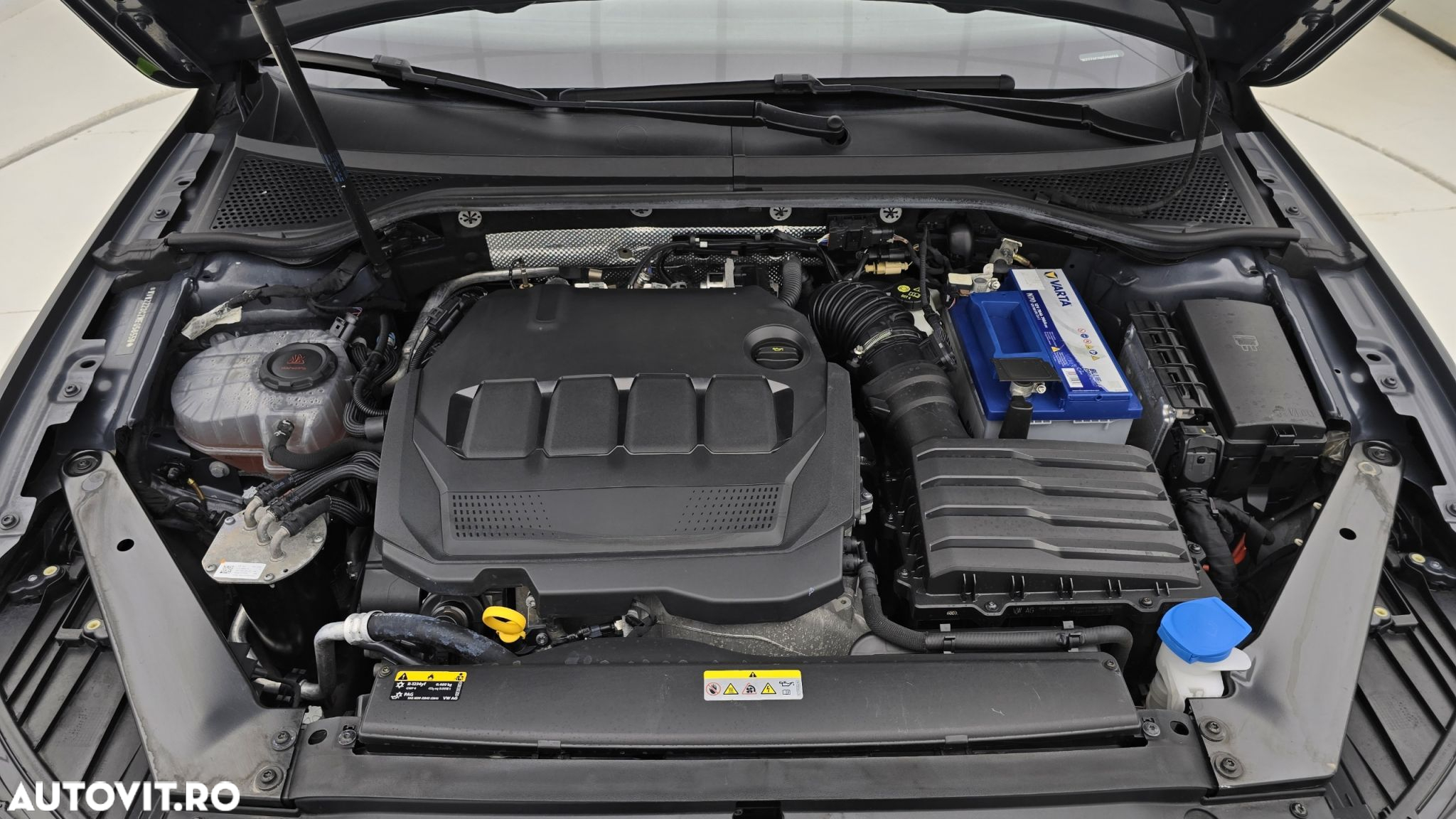Volkswagen Passat - 24