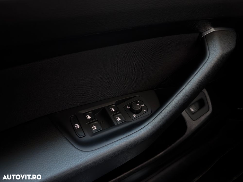 Volkswagen Passat 2.0 TDI SCR DSG Business - 34