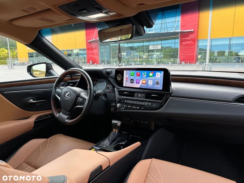 Lexus ES - 12