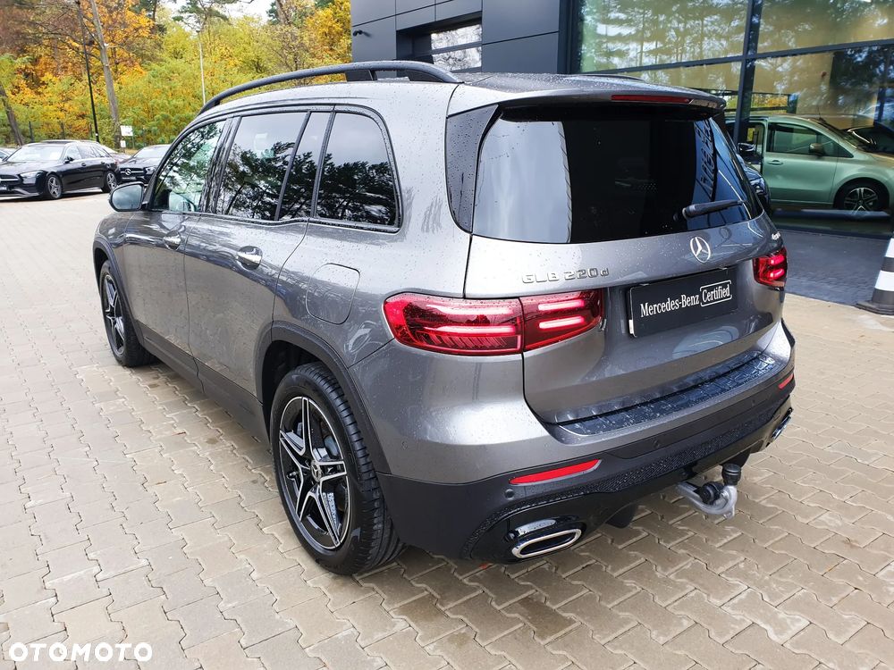 Mercedes-Benz GLB 220 d 4-Matic AMG Line 8G-DCT - 8