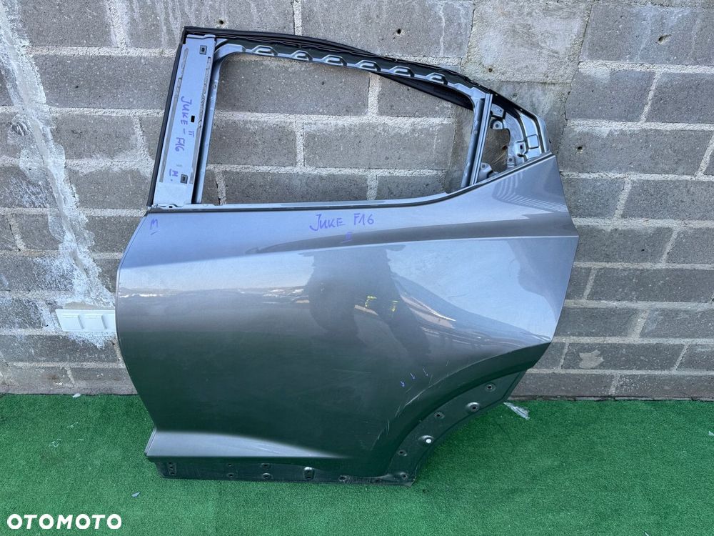 NISSAN JUKE II 2 F16 DRZWI LEWE TYLNE ORG D155 - 1