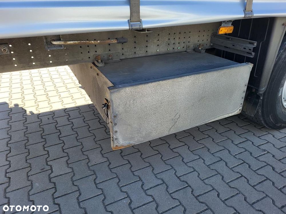 Schmitz Cargobull SCB S3T - 9