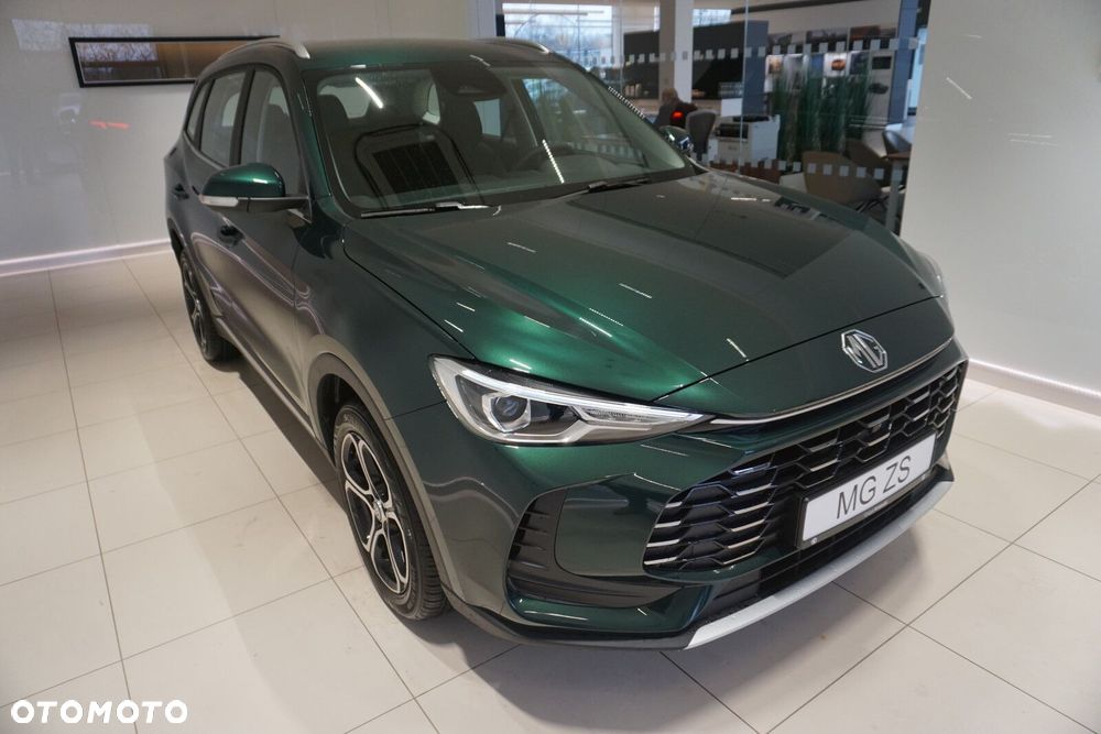 MG ZS Hybrid+ - 6
