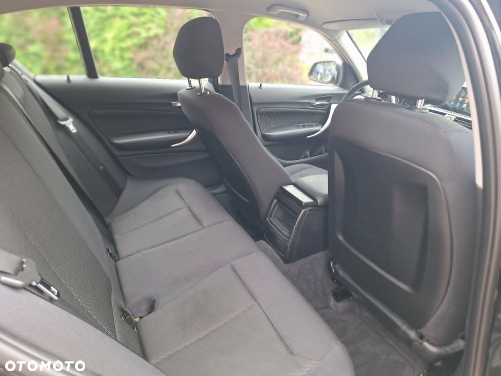 BMW Seria 1 116d DPF - 13