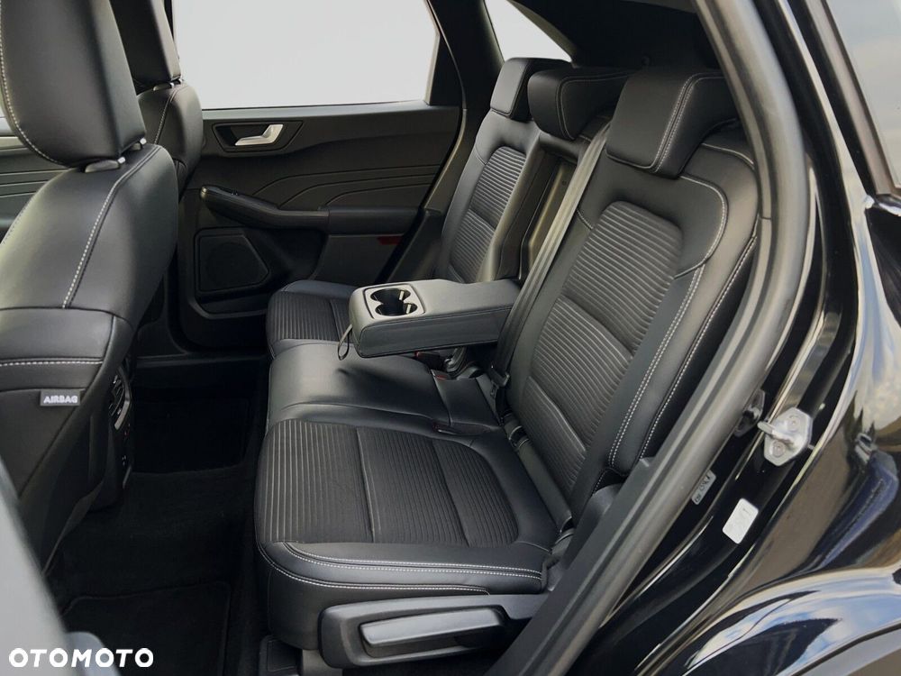Ford Kuga - 10