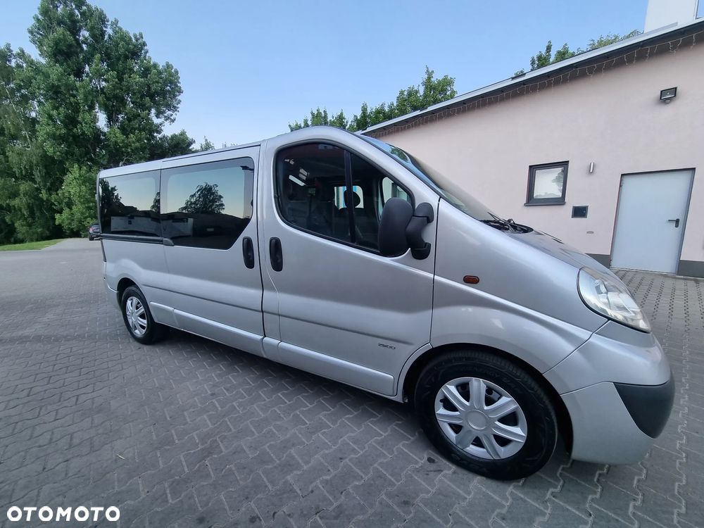 Opel Vivaro - 2