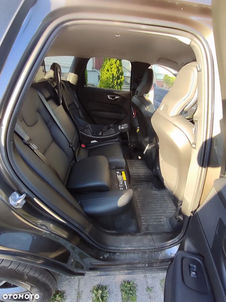 Volvo XC 60 B5 B AWD Inscription - 10