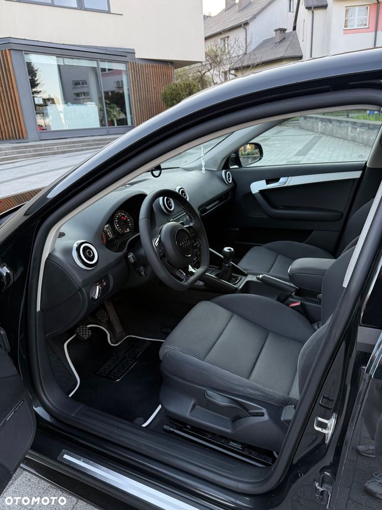 Audi A3 Sportback - 18