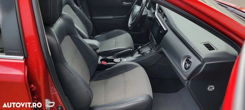 Toyota Auris 1.8 VVT-i Automatik Comfort - 6