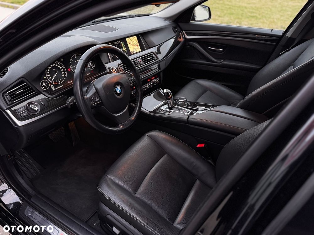 BMW Seria 5 520d Luxury Line - 8