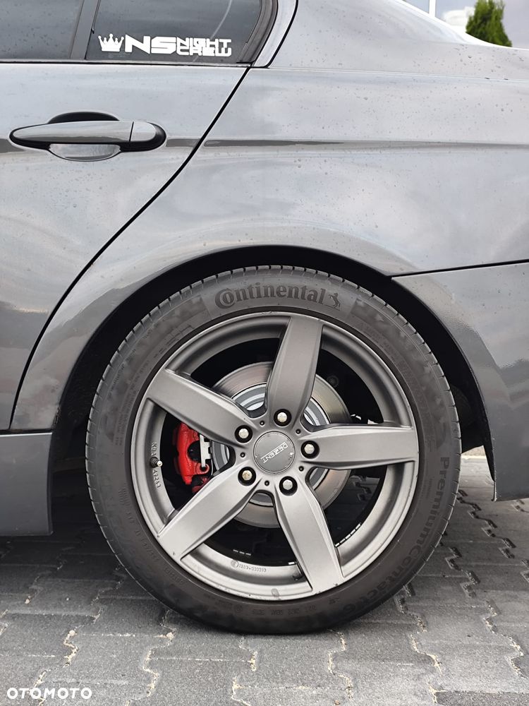 BMW Seria 3 325i - 7