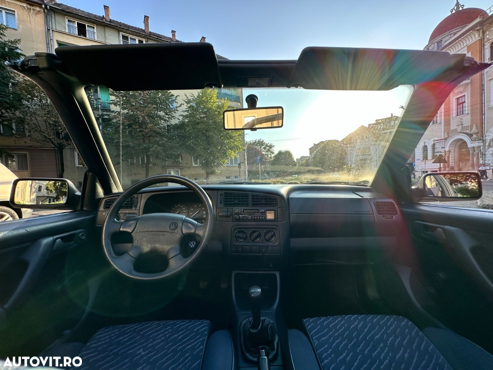 Volkswagen Golf - 8