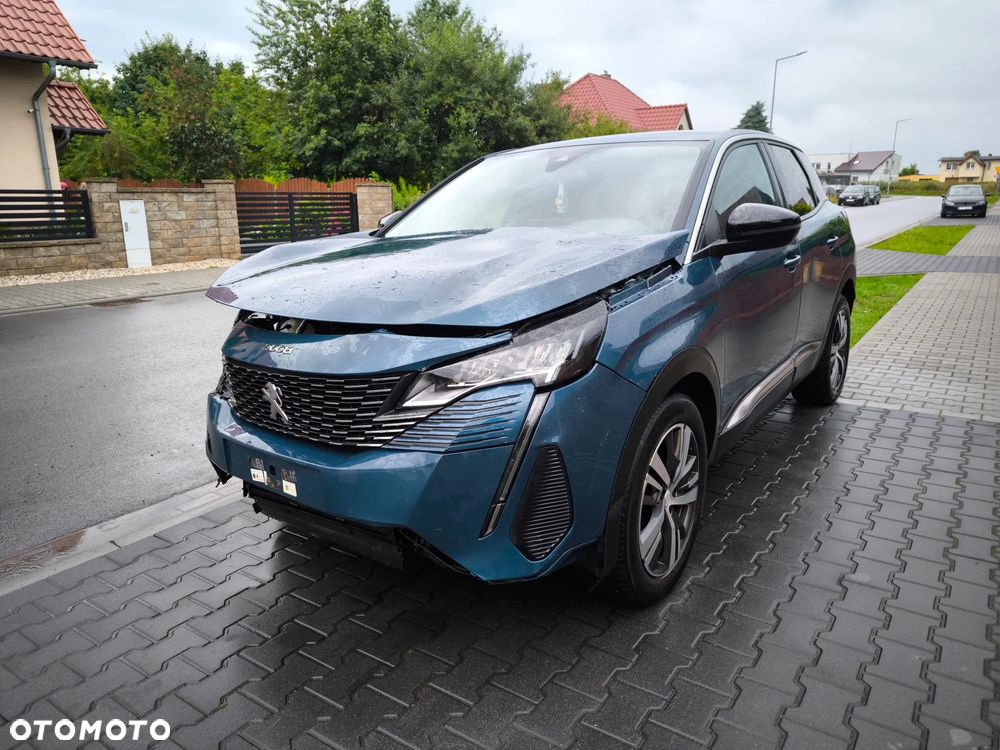 Peugeot 3008 1.2 PureTech GPF Allure S&S EAT8 - 1