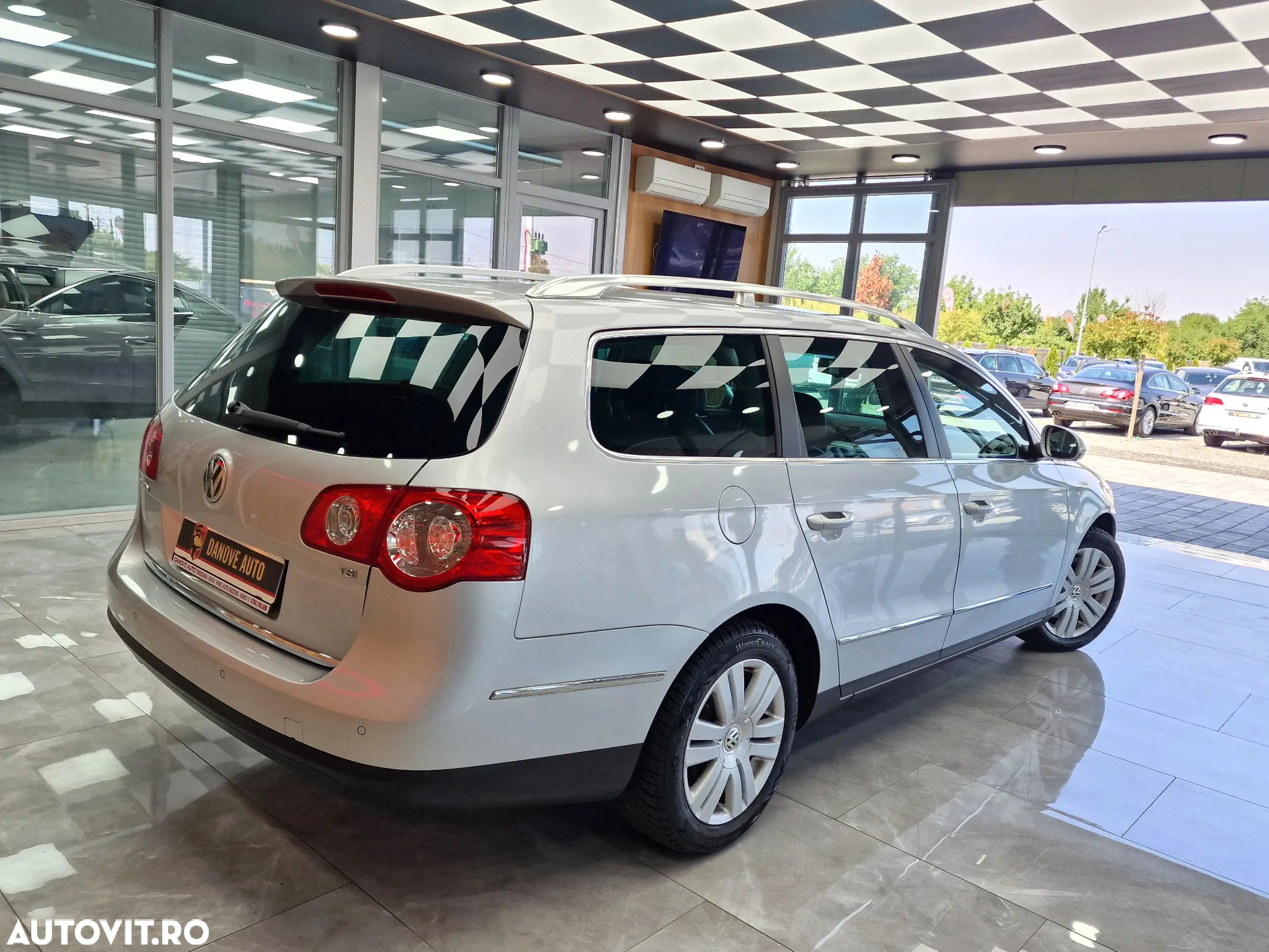 Volkswagen Passat - 5
