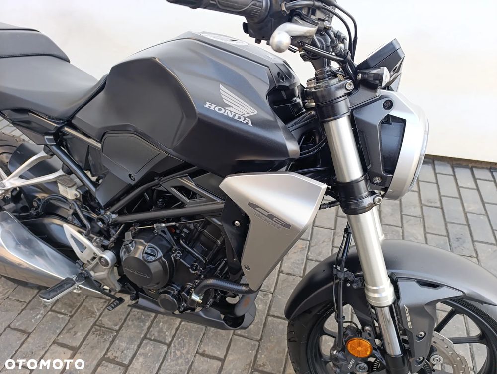 Honda CB - 26