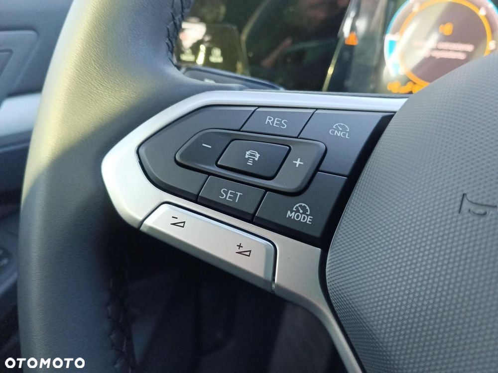 Volkswagen Golf - 15