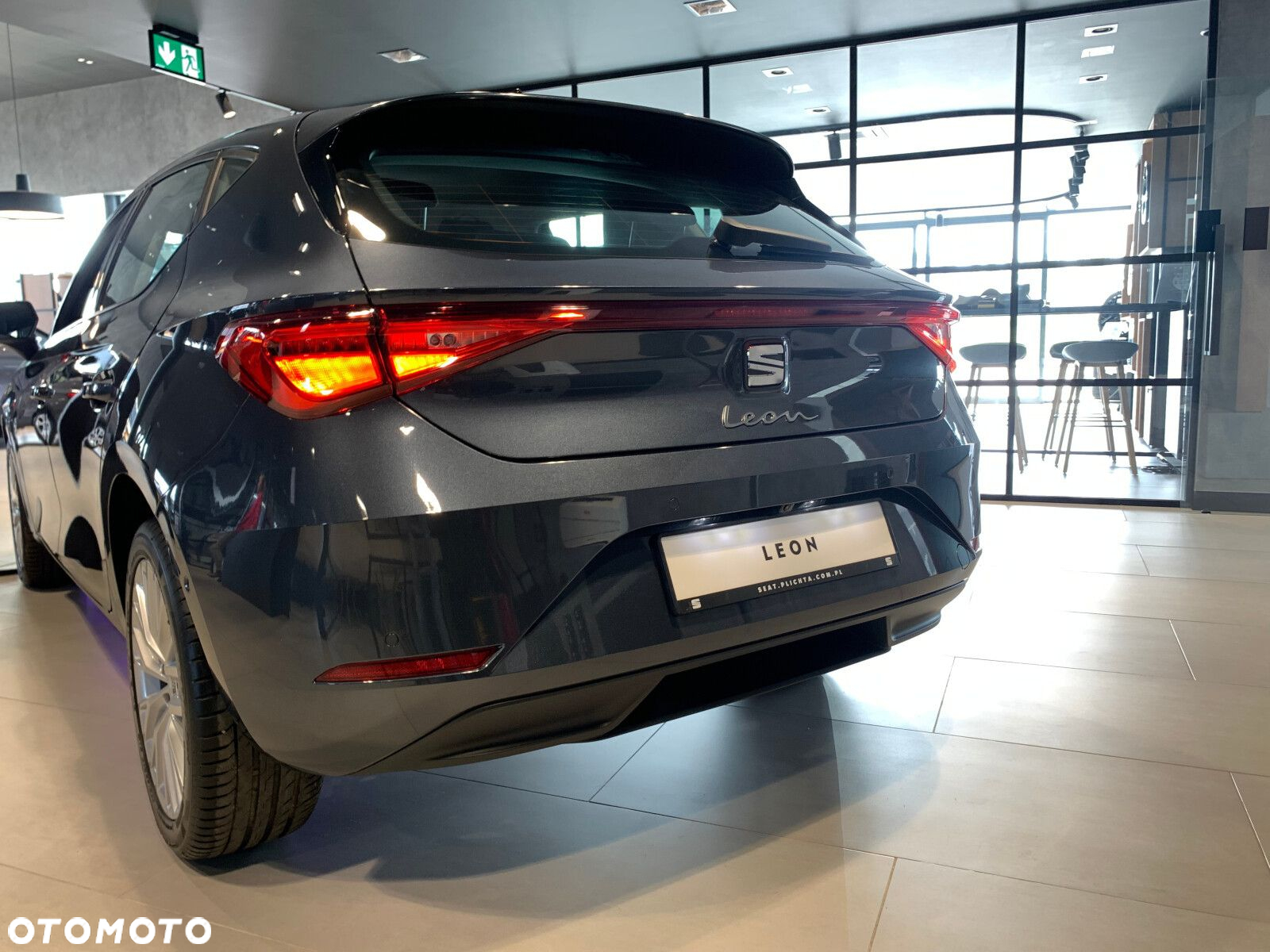 Seat Leon 1.5 eTSI Style DSG - 4