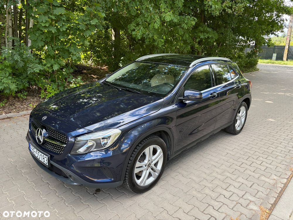 Mercedes-Benz GLA 250 7G-DCT Urban - 14