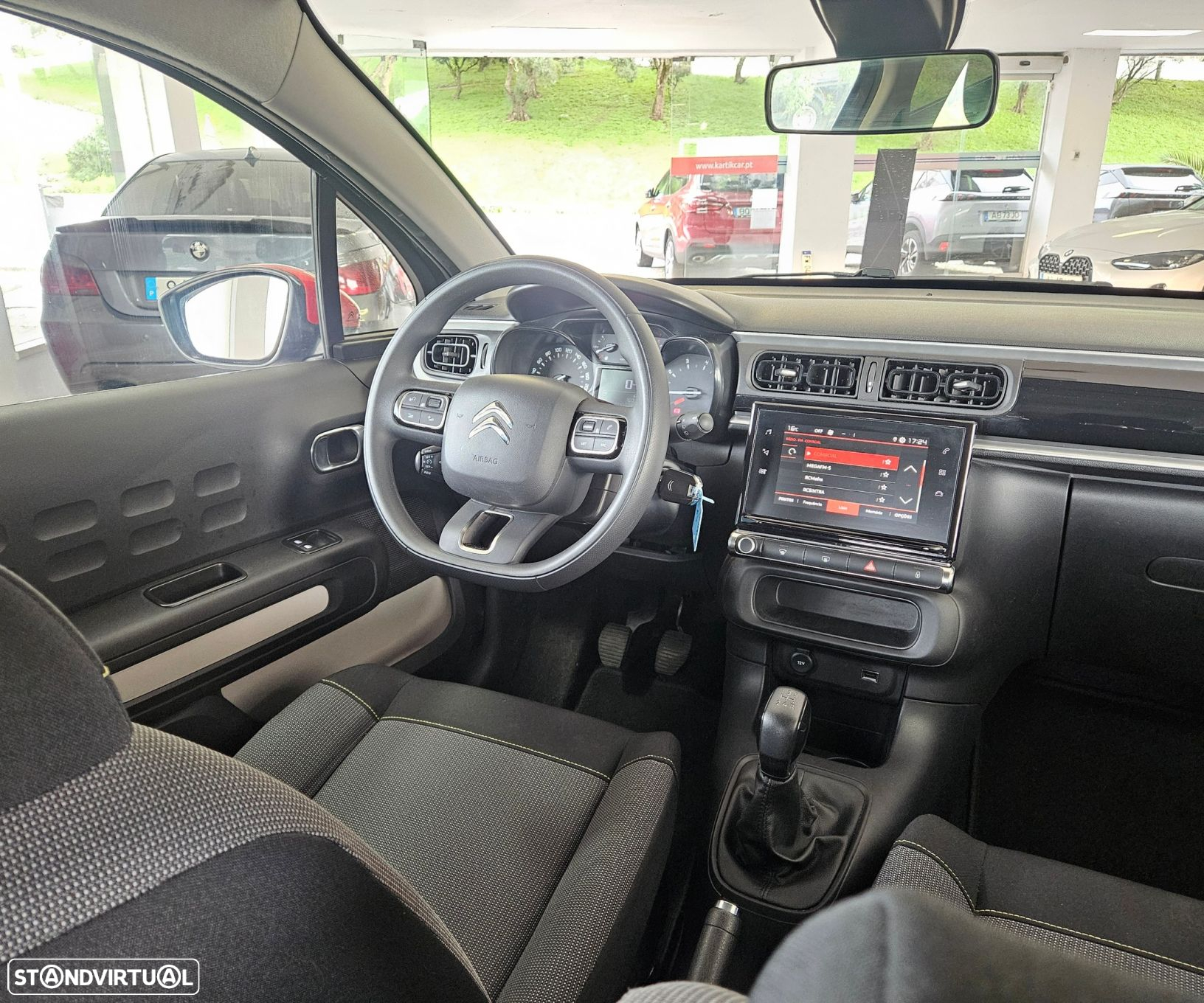 Citroën C3 1.2 PureTech Shine - 40