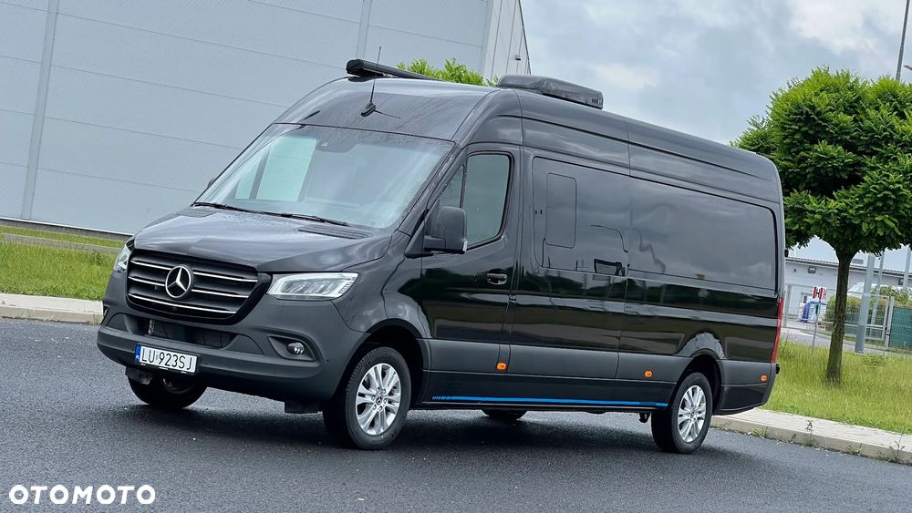 Mercedes-Benz Srinter Camper - 3