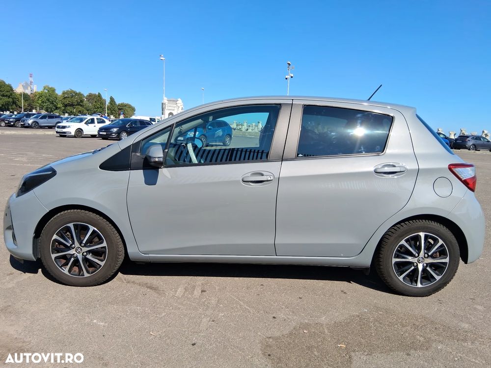 Toyota Yaris - 1