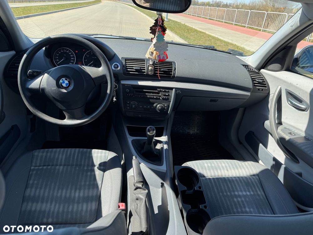 BMW Seria 1 116i - 7