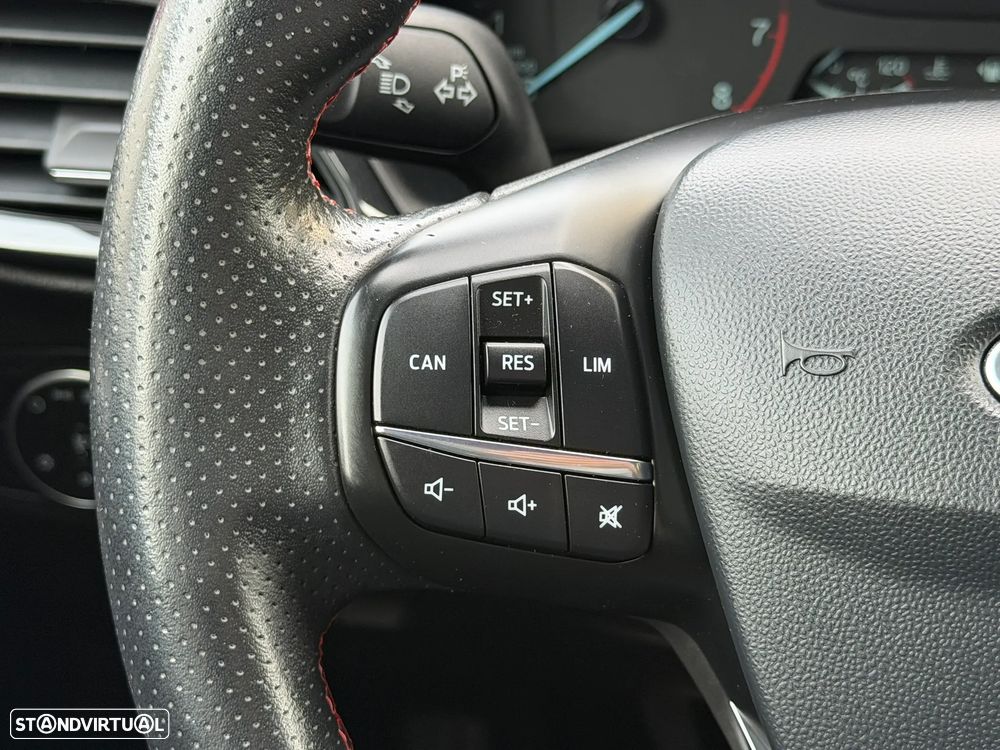 Ford Fiesta 1.0 EcoBoost S&S ST-LINE - 15