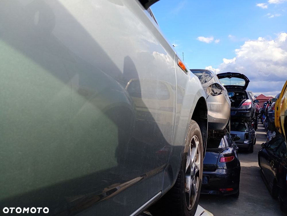 FORD MONDEO MK4 KOMBI 07-10 LAMPKA PODSUFITKI OŚWIETLENIE KABINY SCHOWEK NA OKULARY - 15