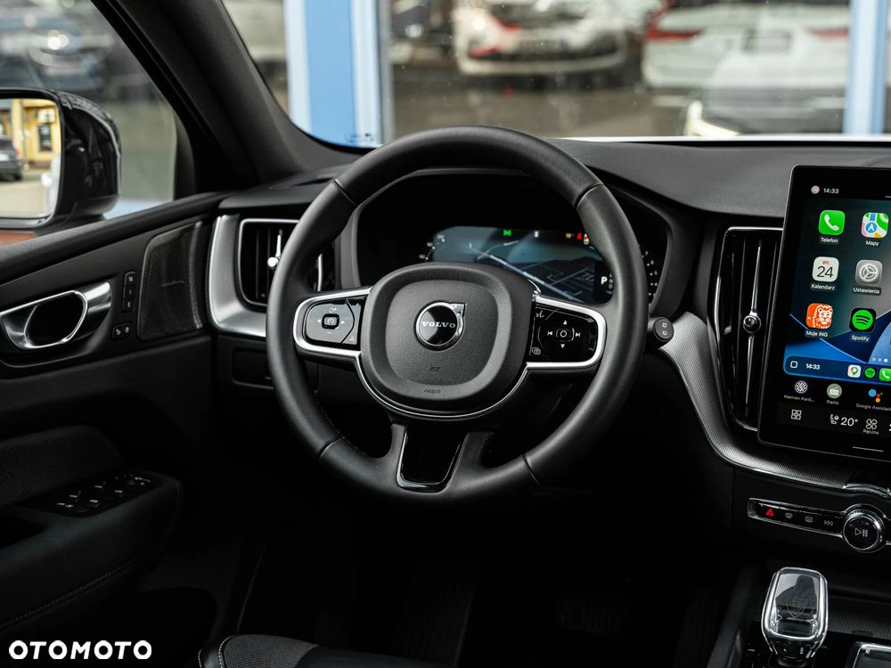 Volvo XC 60 B5 B AWD Plus Dark - 29