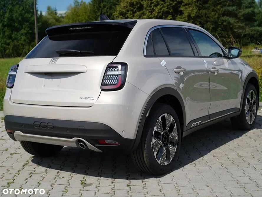 Fiat 600 1.2 Turbo Hybrid La Prima eDCT - 4