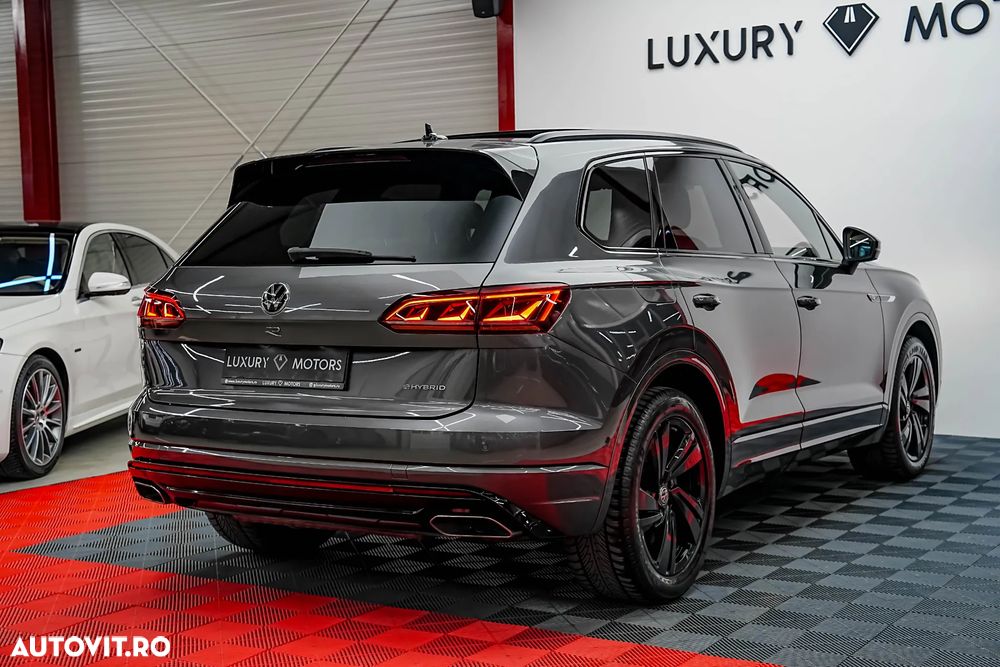 Volkswagen Touareg V6 e-Hybrid OPF 4Motion Aut. R FINAL EDITION - 11