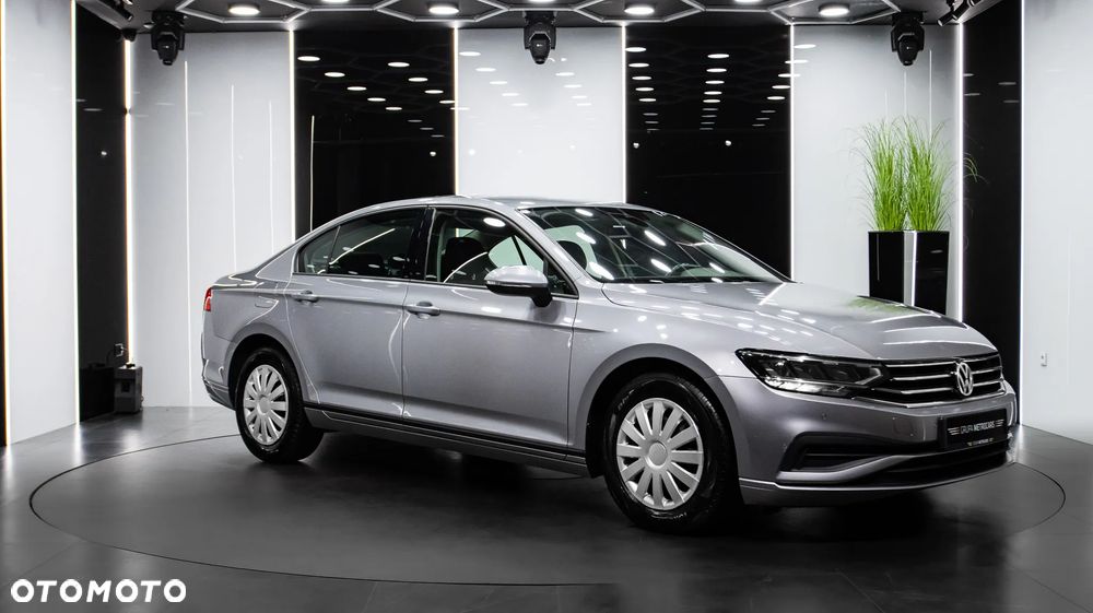 Volkswagen Passat 2.0 TDI EVO Essence - 9