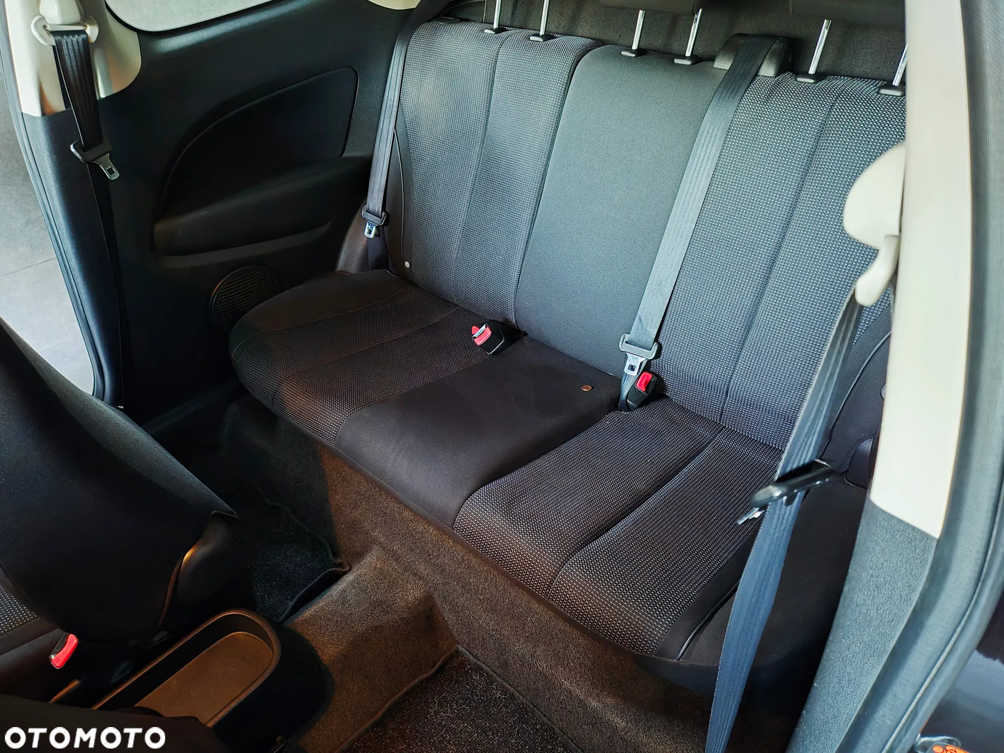 Mazda 2 1.3 Exclusive - 16